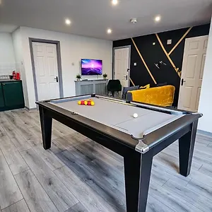 Modern Centre Apartment